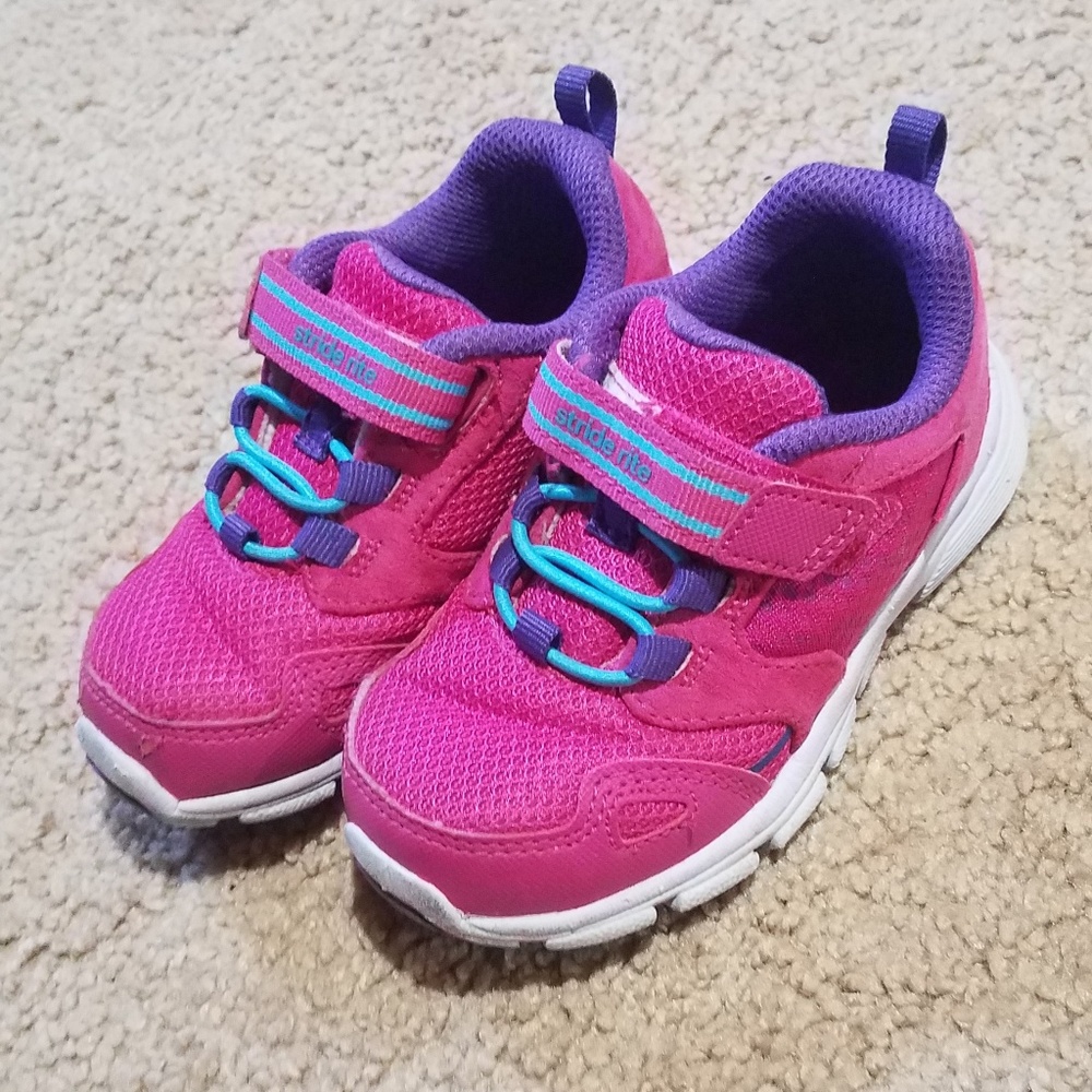 Stride rite tennis shoes